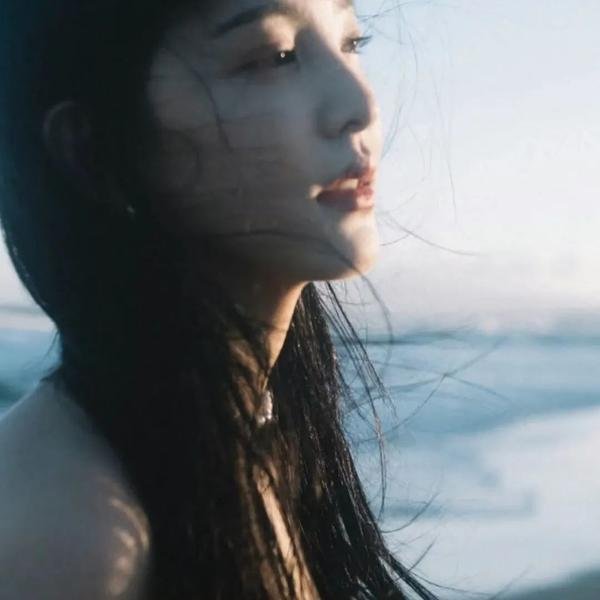 寒涛俪影