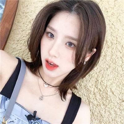 总之就是非常可爱～制服～